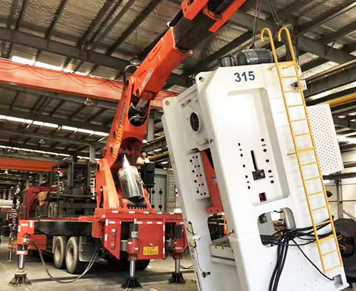 木鱼镇提升工作效率，选择优质折臂吊租赁服务