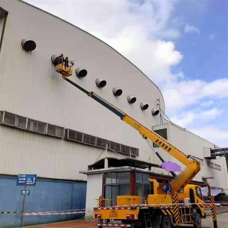 木鱼镇高空作业车出租服务：专业广告牌安装解决方案