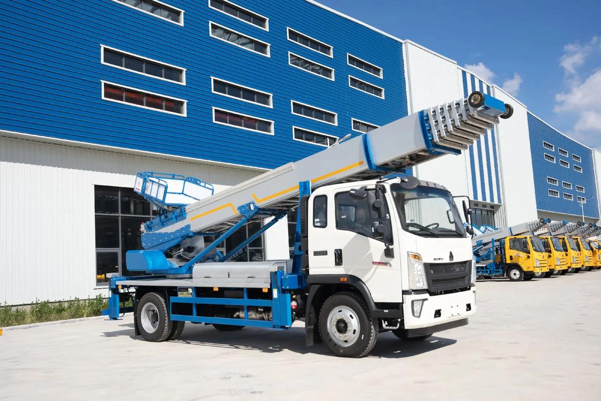 木鱼镇出租云梯车高空作业车 建筑垃圾搬运